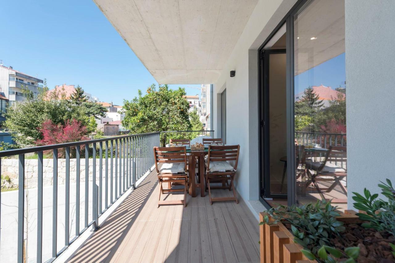 Lovelystay - Downtown Balcony Apartment With Free Parking ปอร์โต ภายนอก รูปภาพ